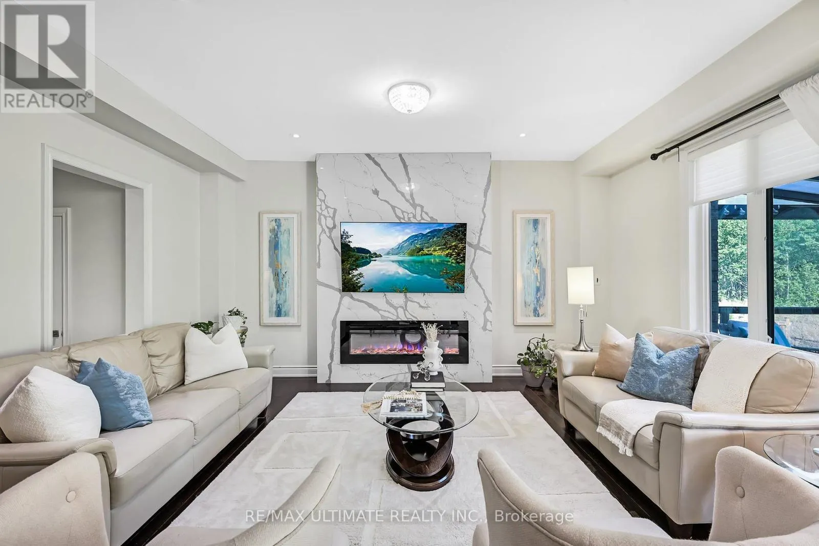 42 DONWOODS CRESCENT