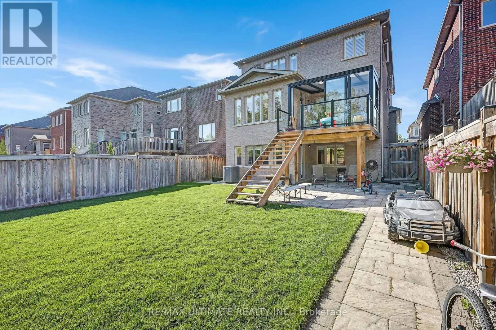 42 DONWOODS CRESCENT