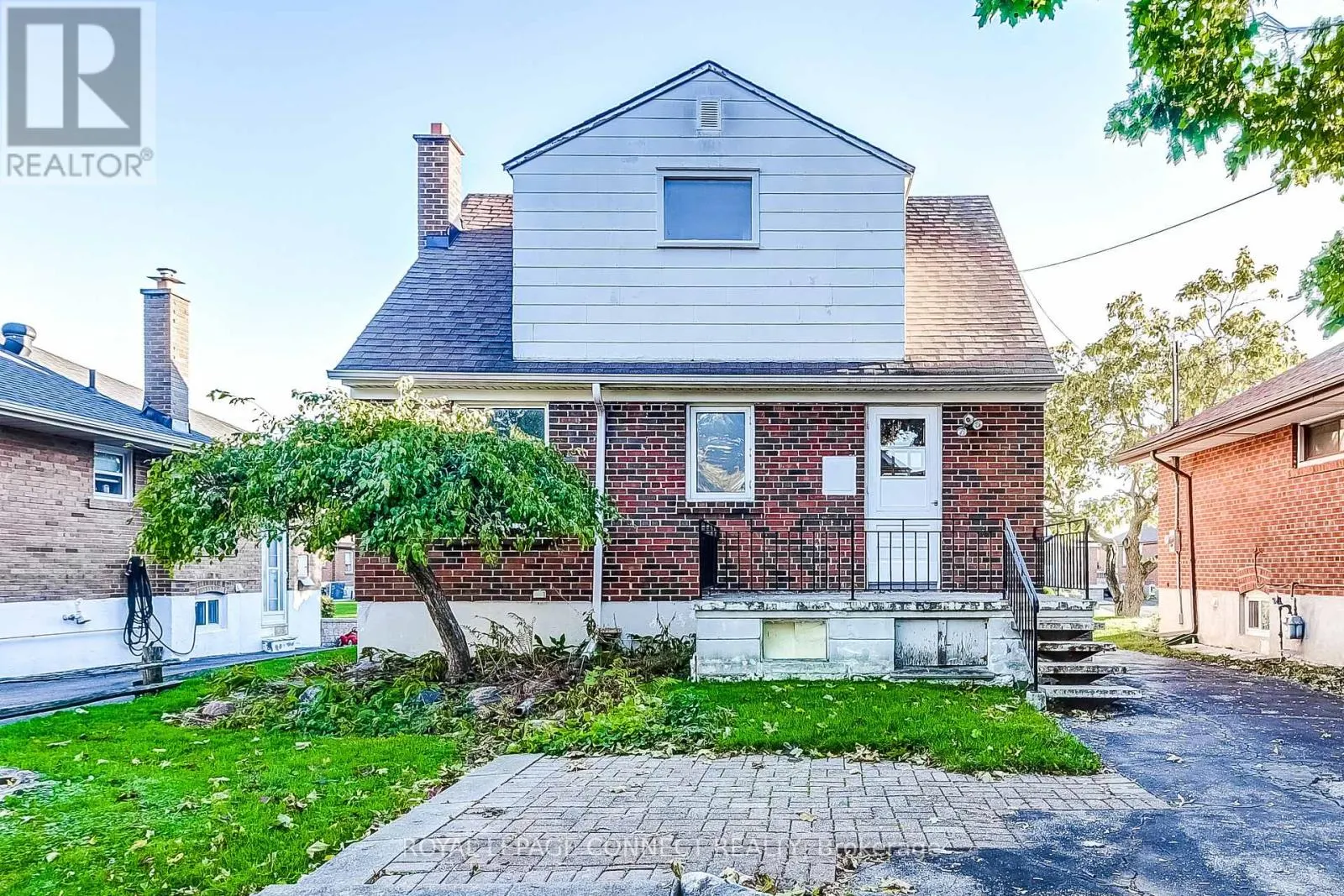 11 WARINGSTOWN DRIVE