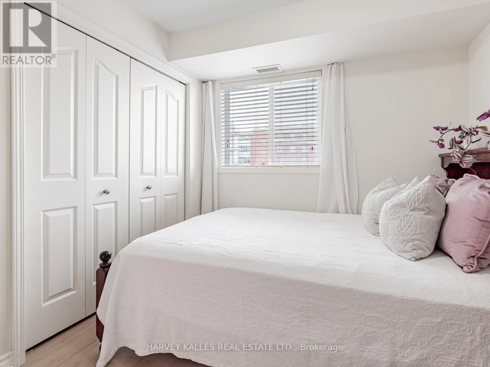 430 - 5225 FINCH AVENUE E