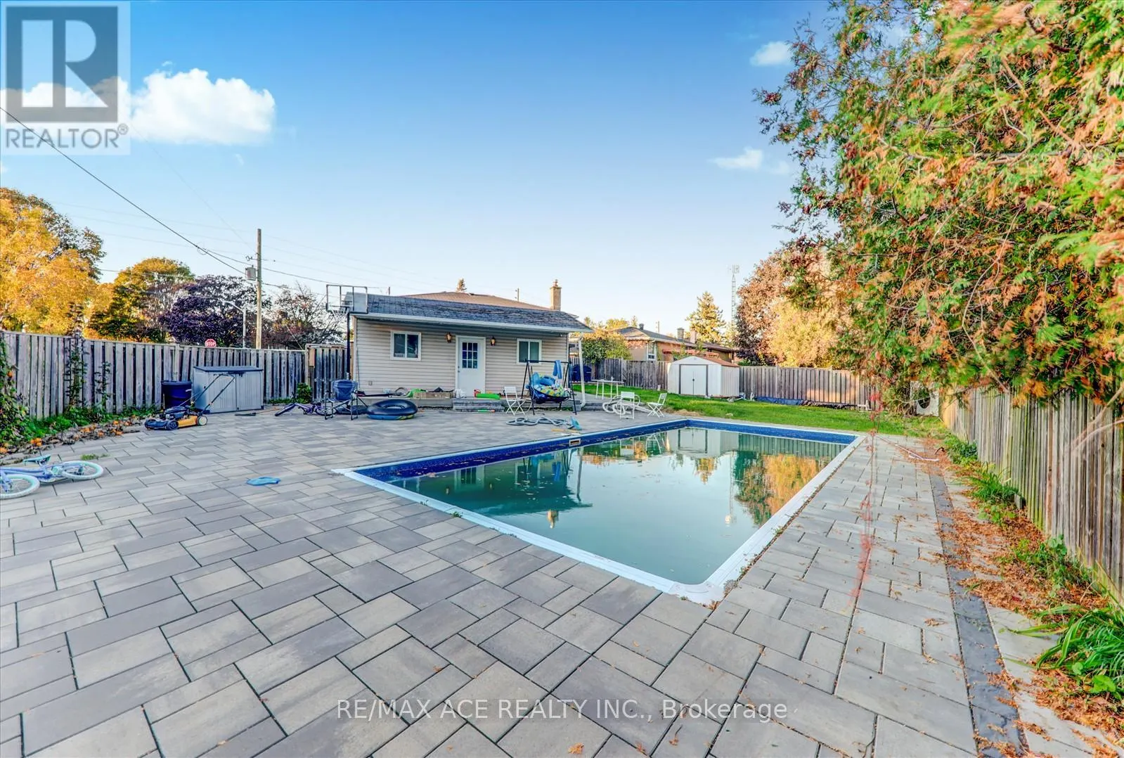 81 GRASSMERE AVENUE