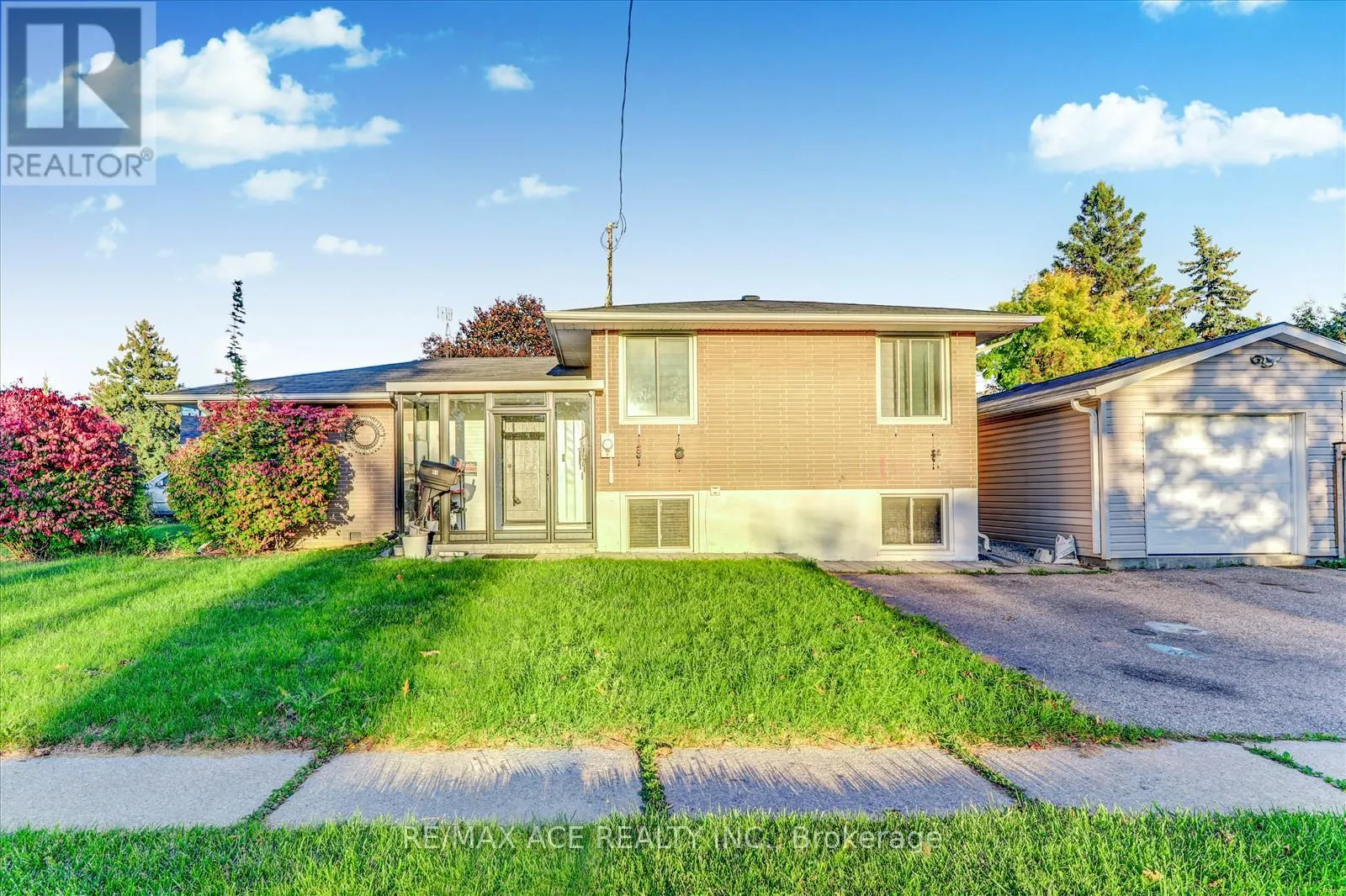 81 GRASSMERE AVENUE