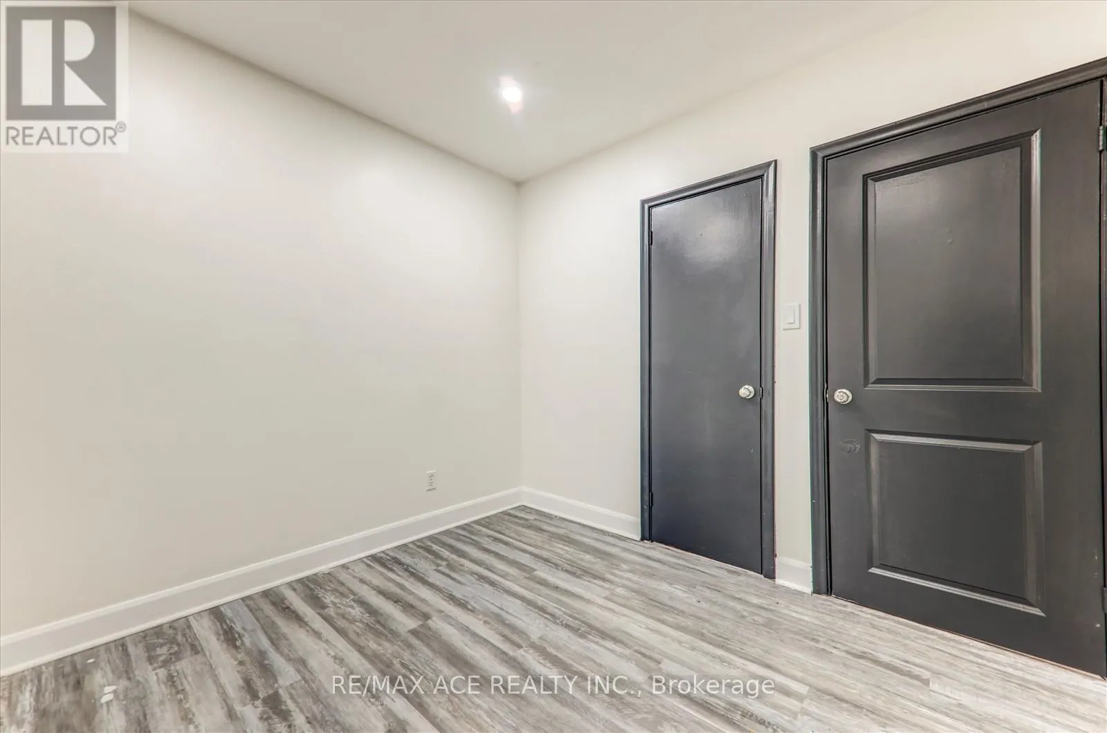 81 GRASSMERE AVENUE