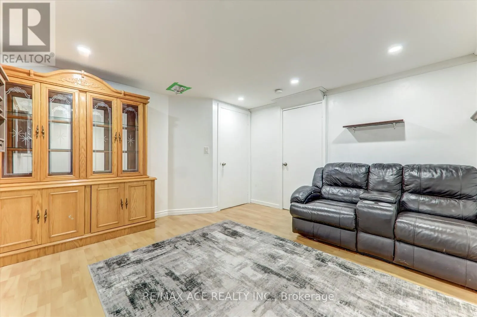 81 GRASSMERE AVENUE
