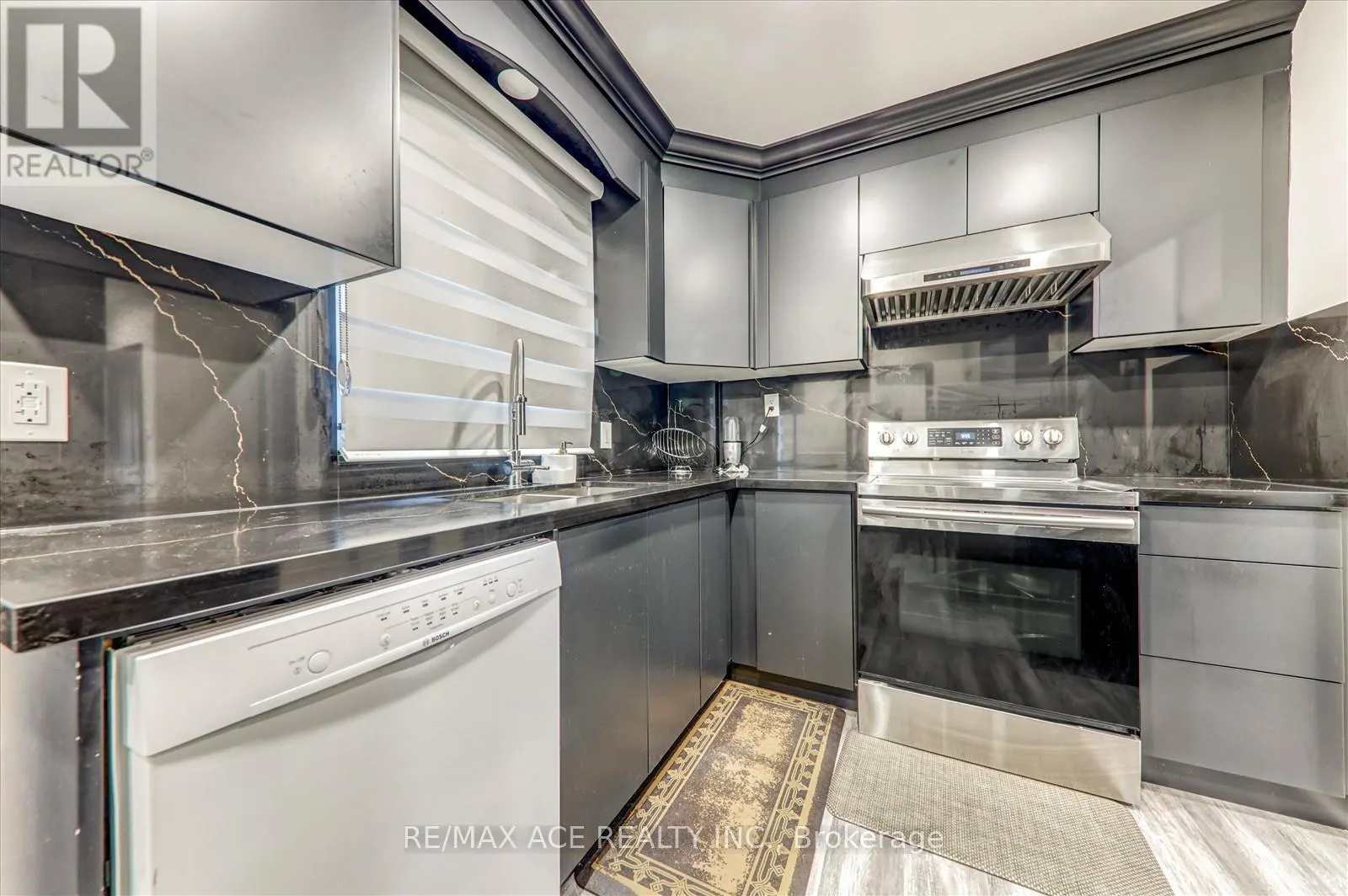 81 GRASSMERE AVENUE
