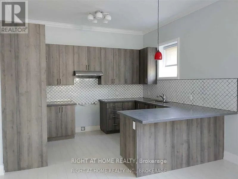 BSMT - 1918 WOODVIEW AVENUE