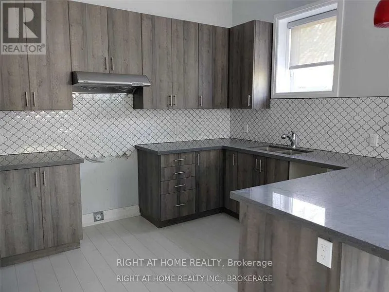 BSMT - 1918 WOODVIEW AVENUE