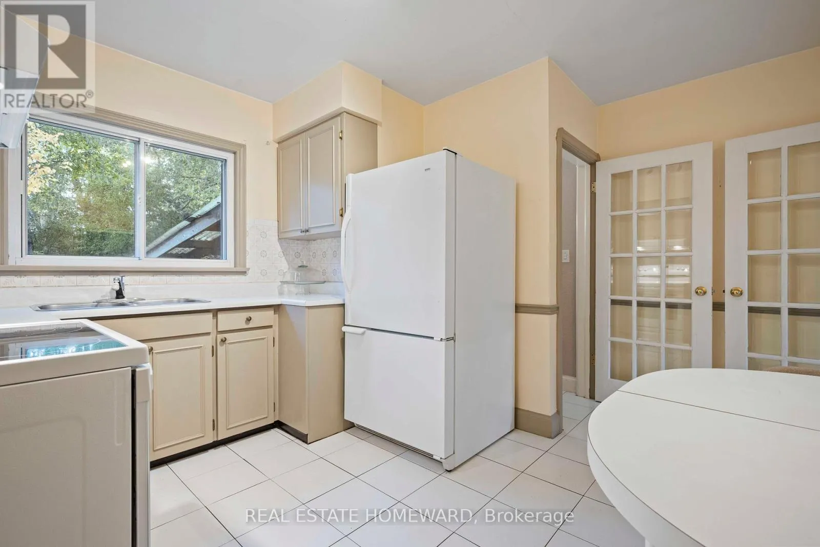 59 PARKVIEW HILL CRESCENT