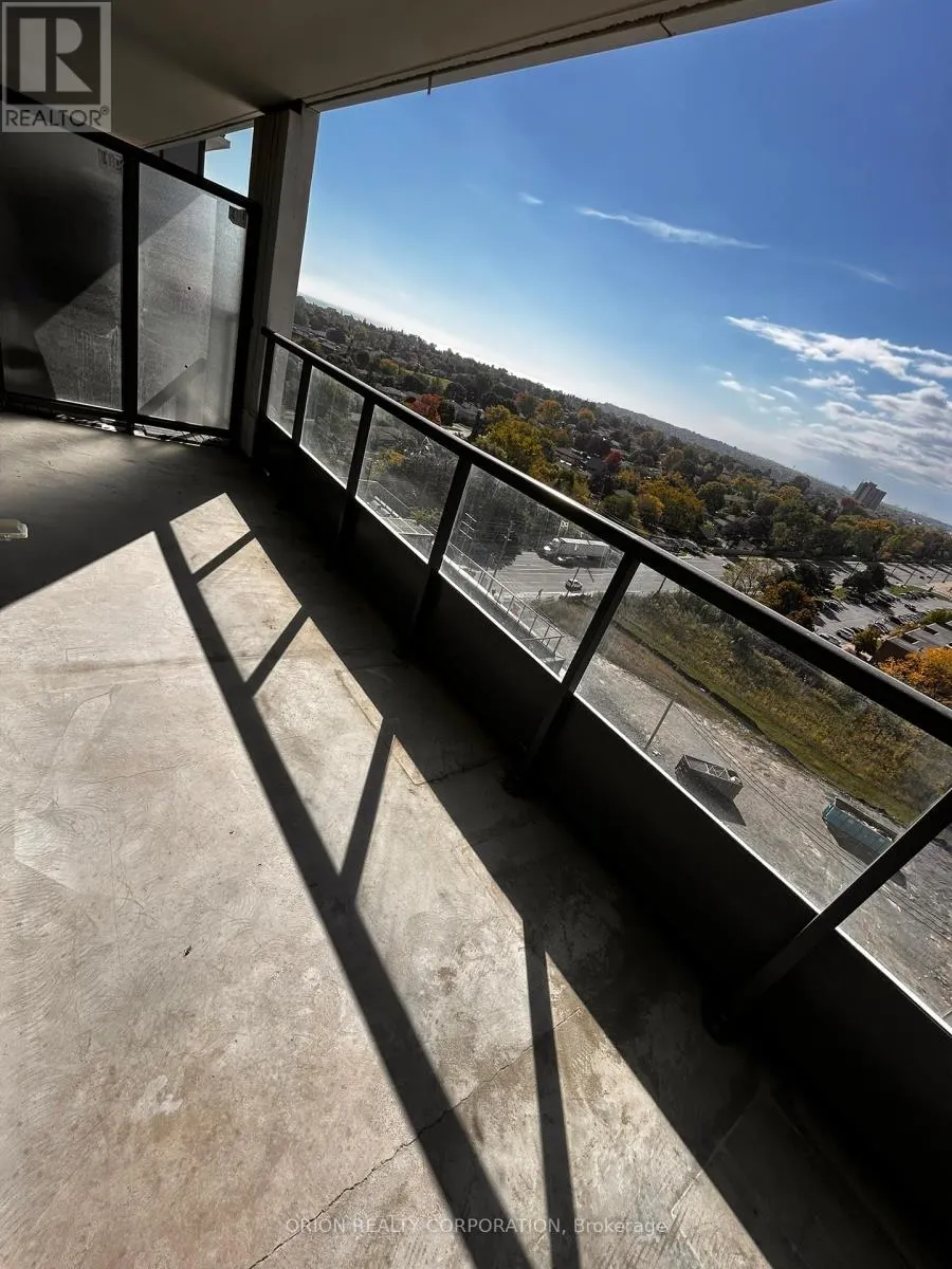 1103 - 1480 BAYLY STREET