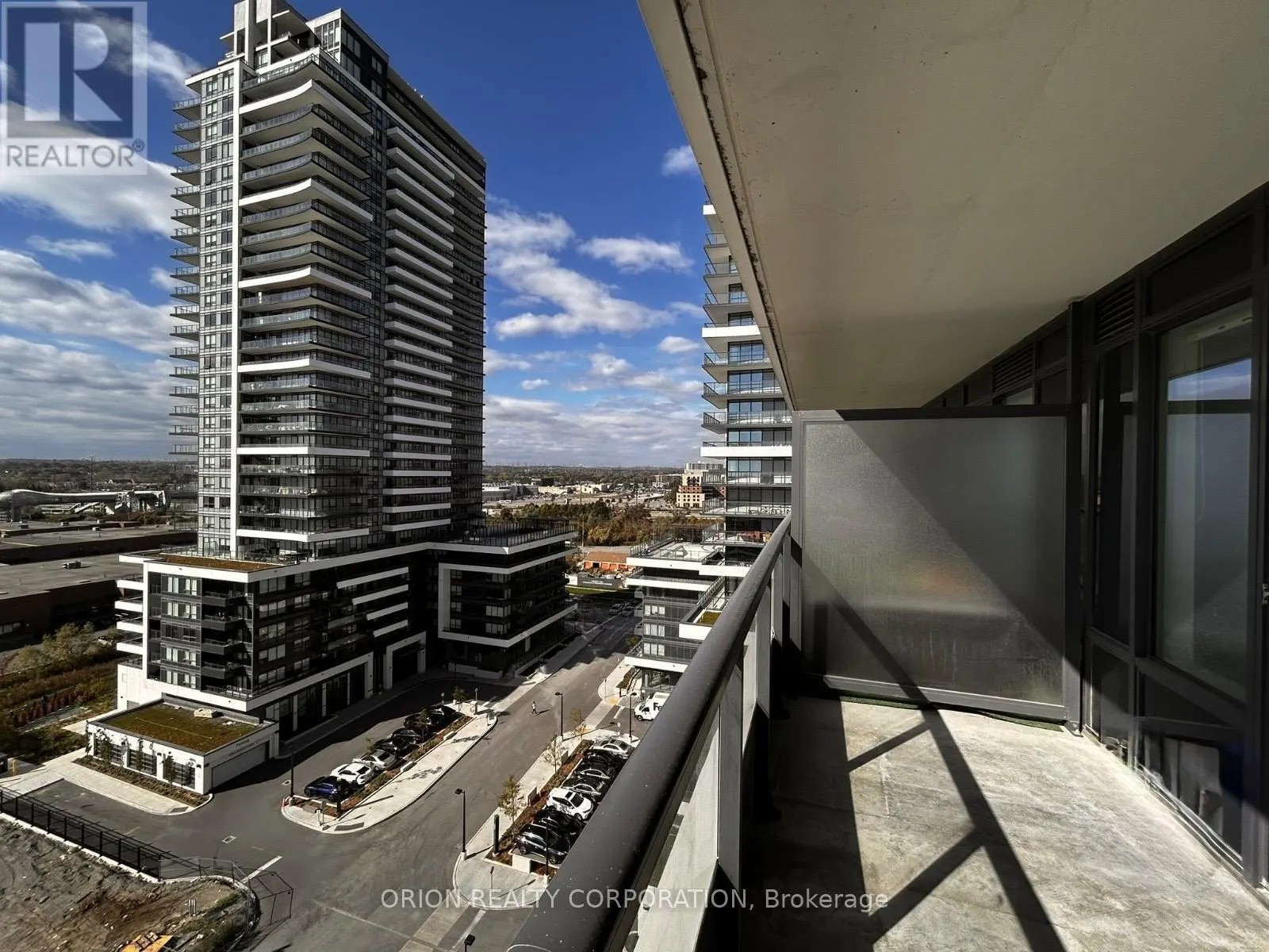 1103 - 1480 BAYLY STREET