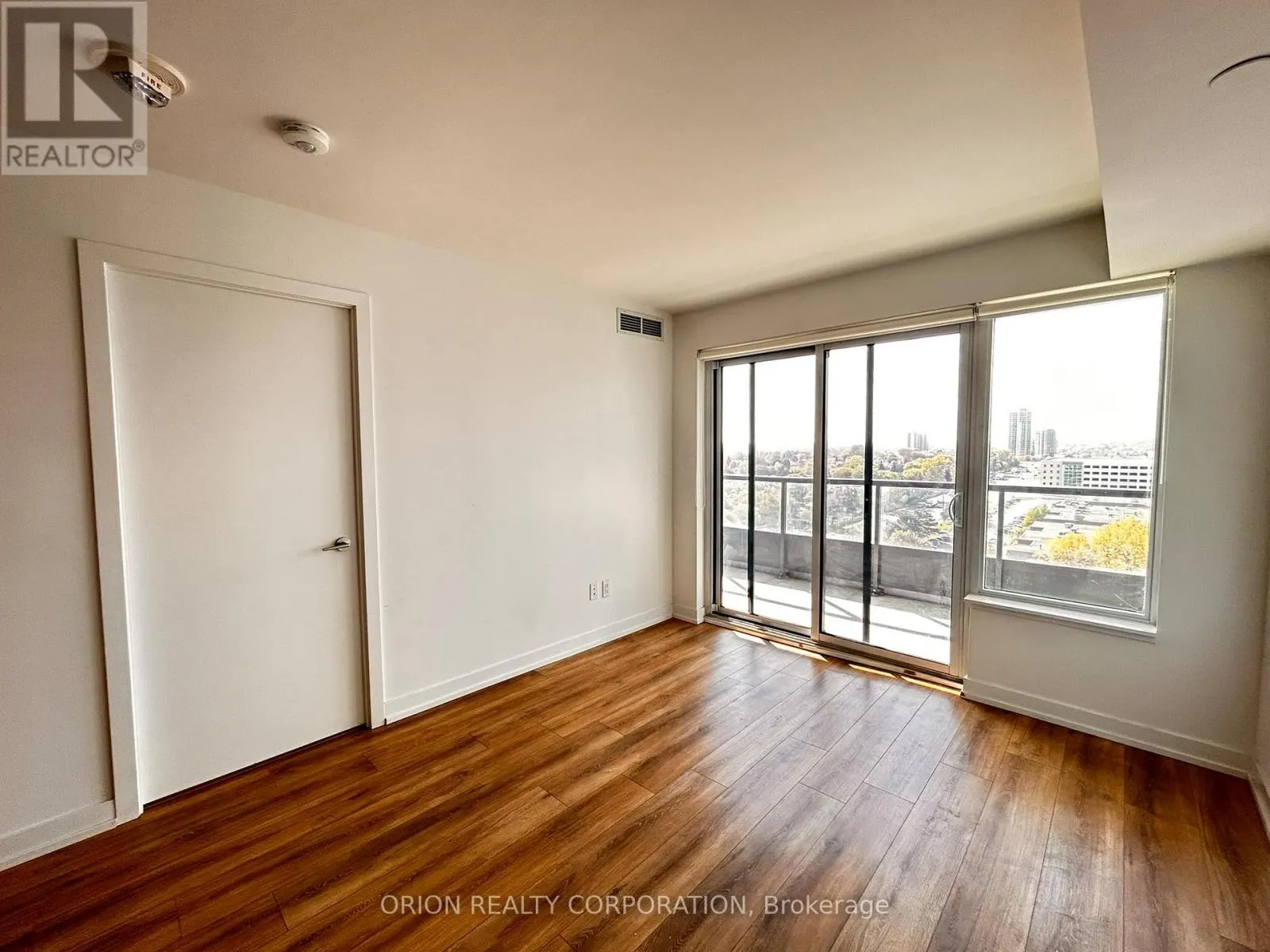 1103 - 1480 BAYLY STREET