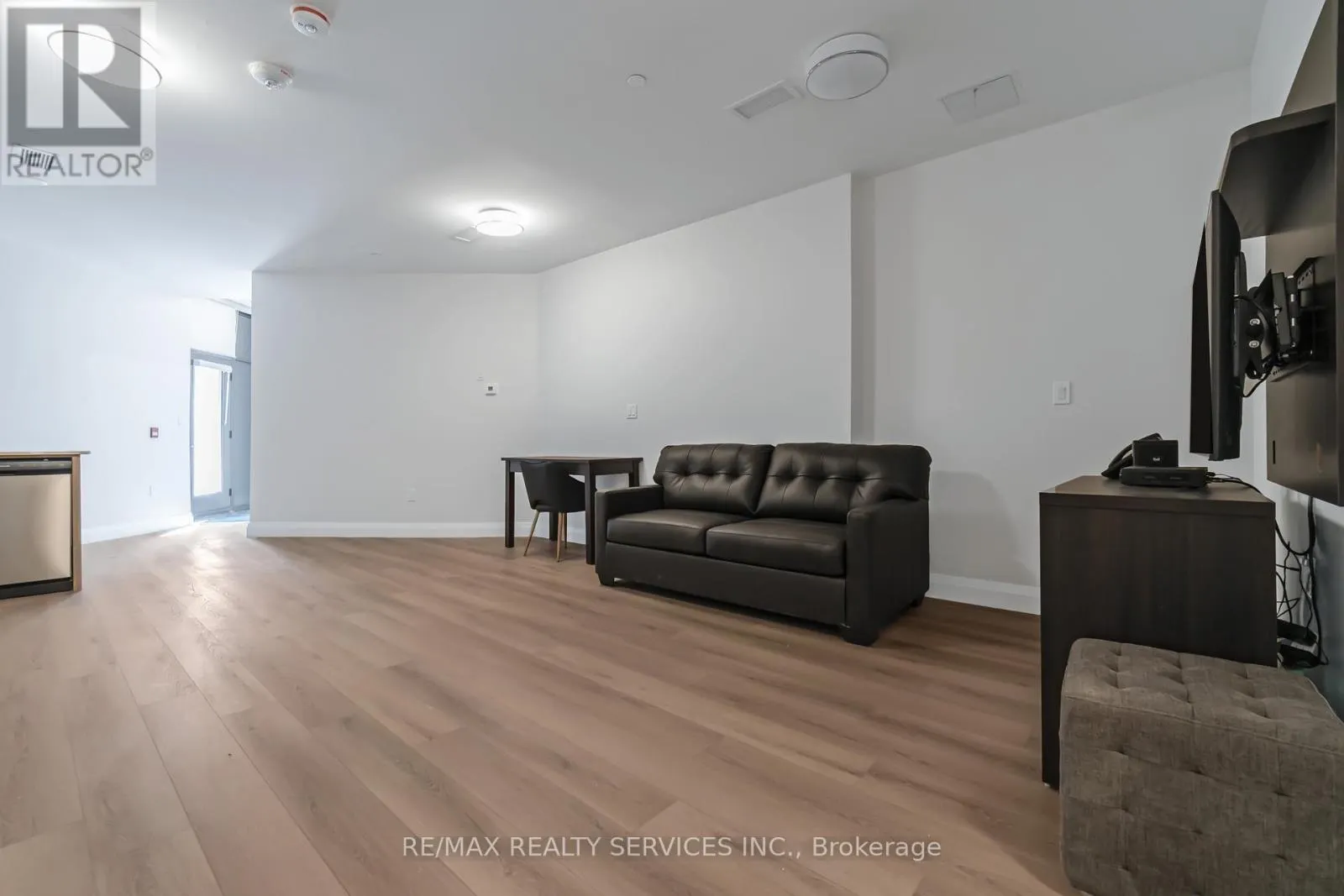 #1 - 30 DEAN PARK ROAD