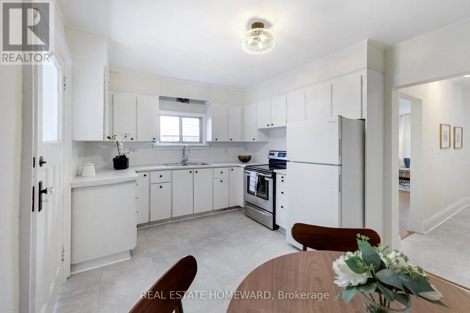 255 WESTLAKE AVENUE