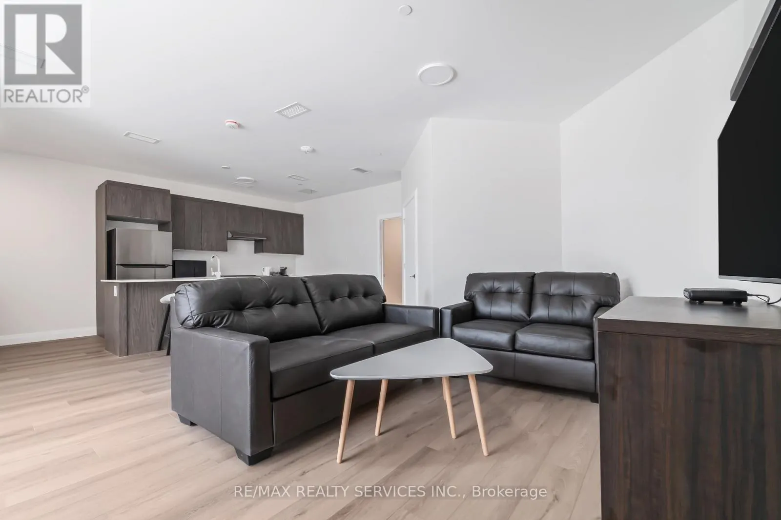 #2 - 30 DEAN PARK ROAD