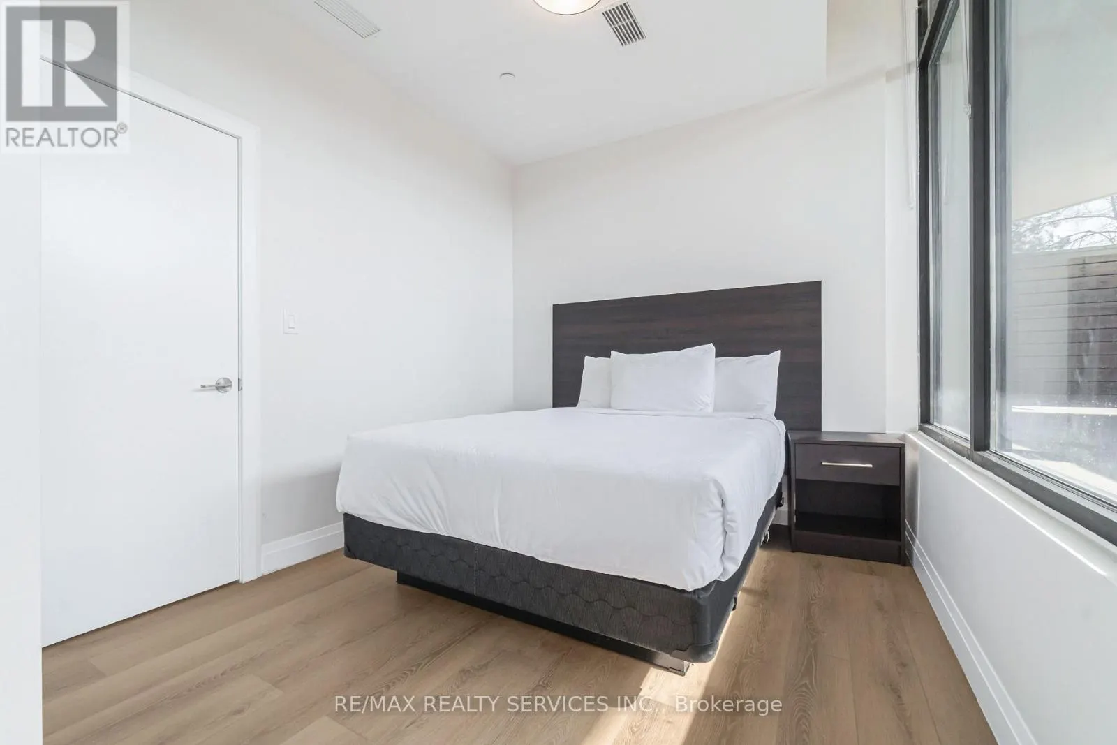 #3 - 30 DEAN PARK ROAD