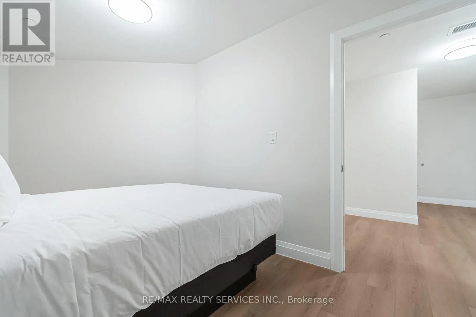 #3 - 30 DEAN PARK ROAD