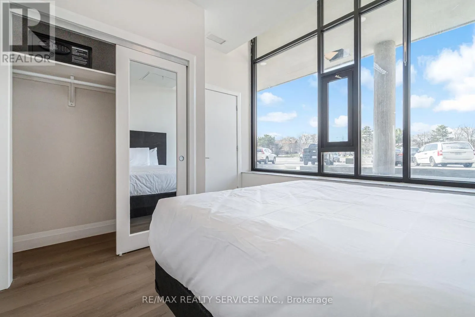 #3 - 30 DEAN PARK ROAD
