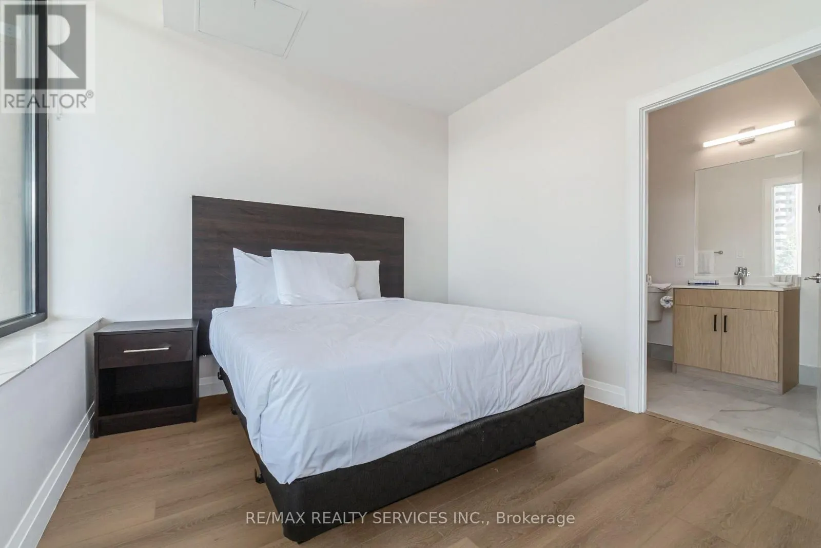 #3 - 30 DEAN PARK ROAD