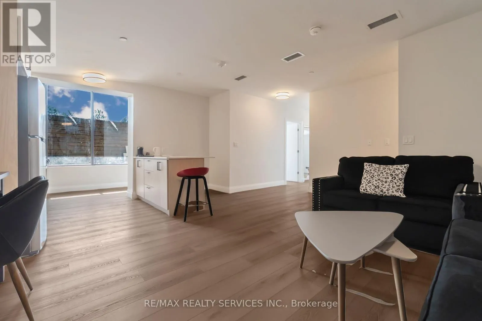 #3 - 30 DEAN PARK ROAD