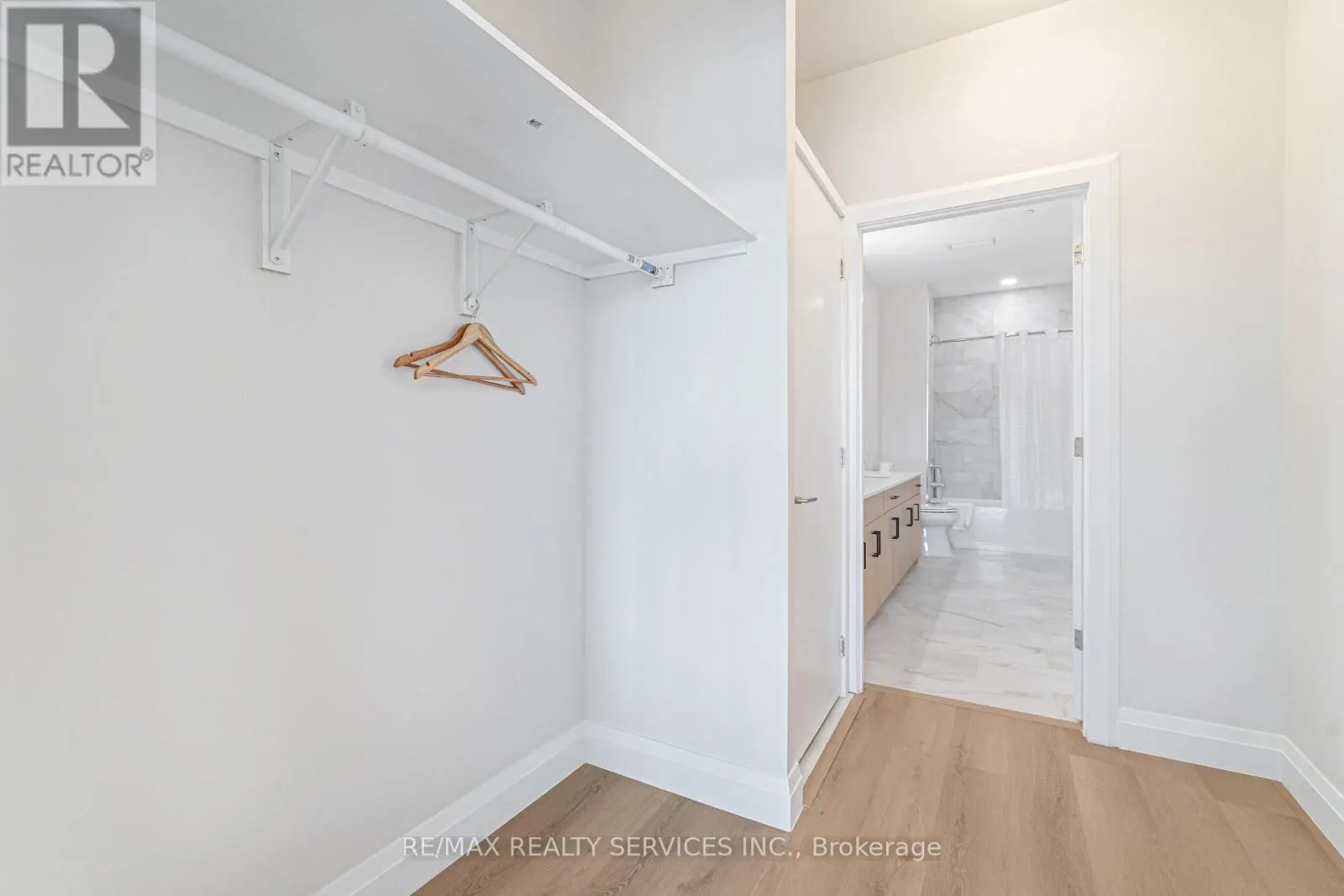 #4 - 30 DEAN PARK ROAD