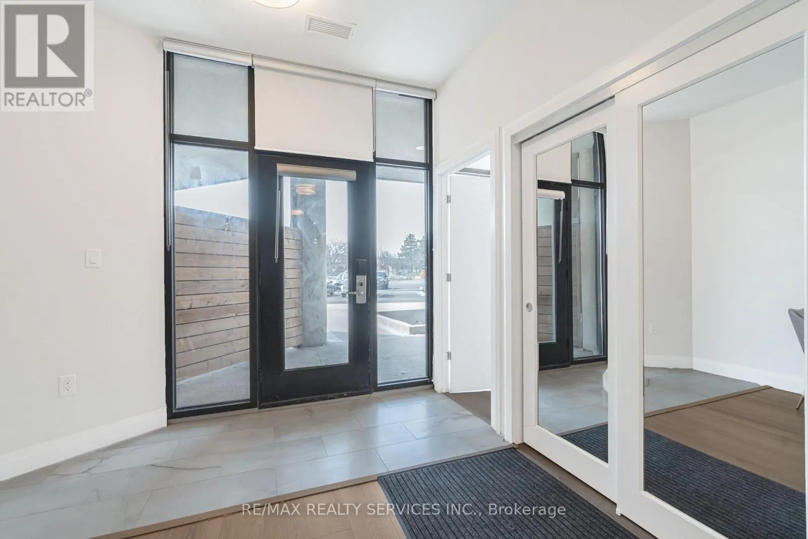 #4 - 30 DEAN PARK ROAD