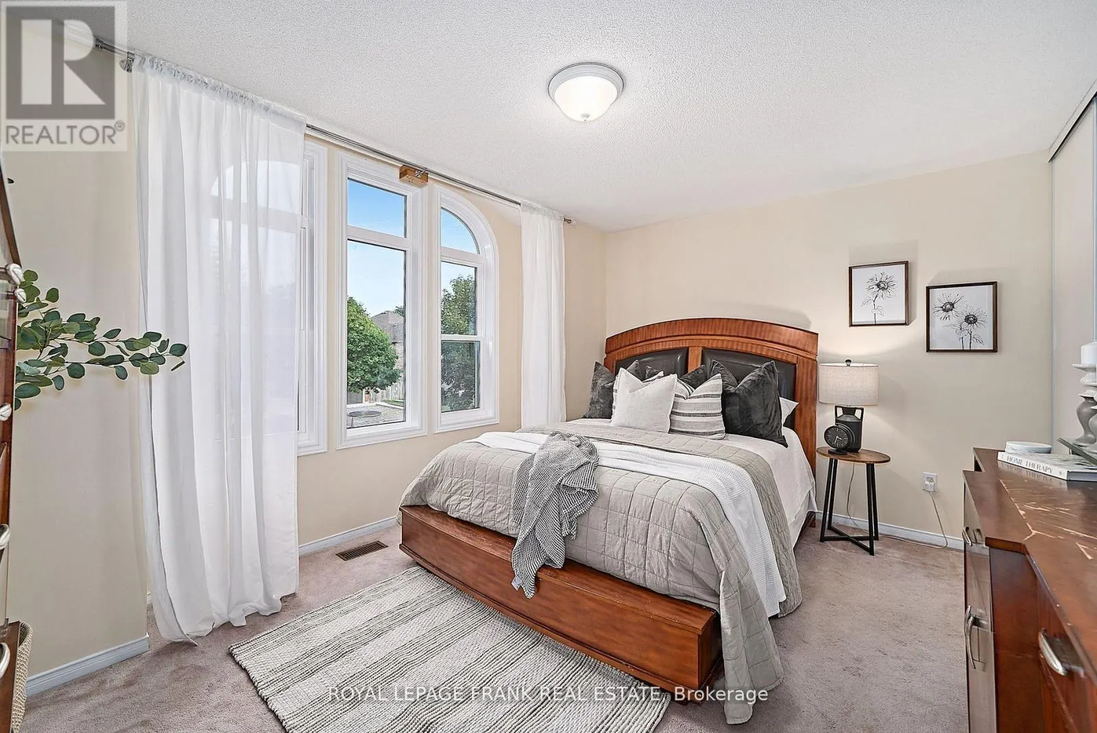 54 GARTSHORE DRIVE