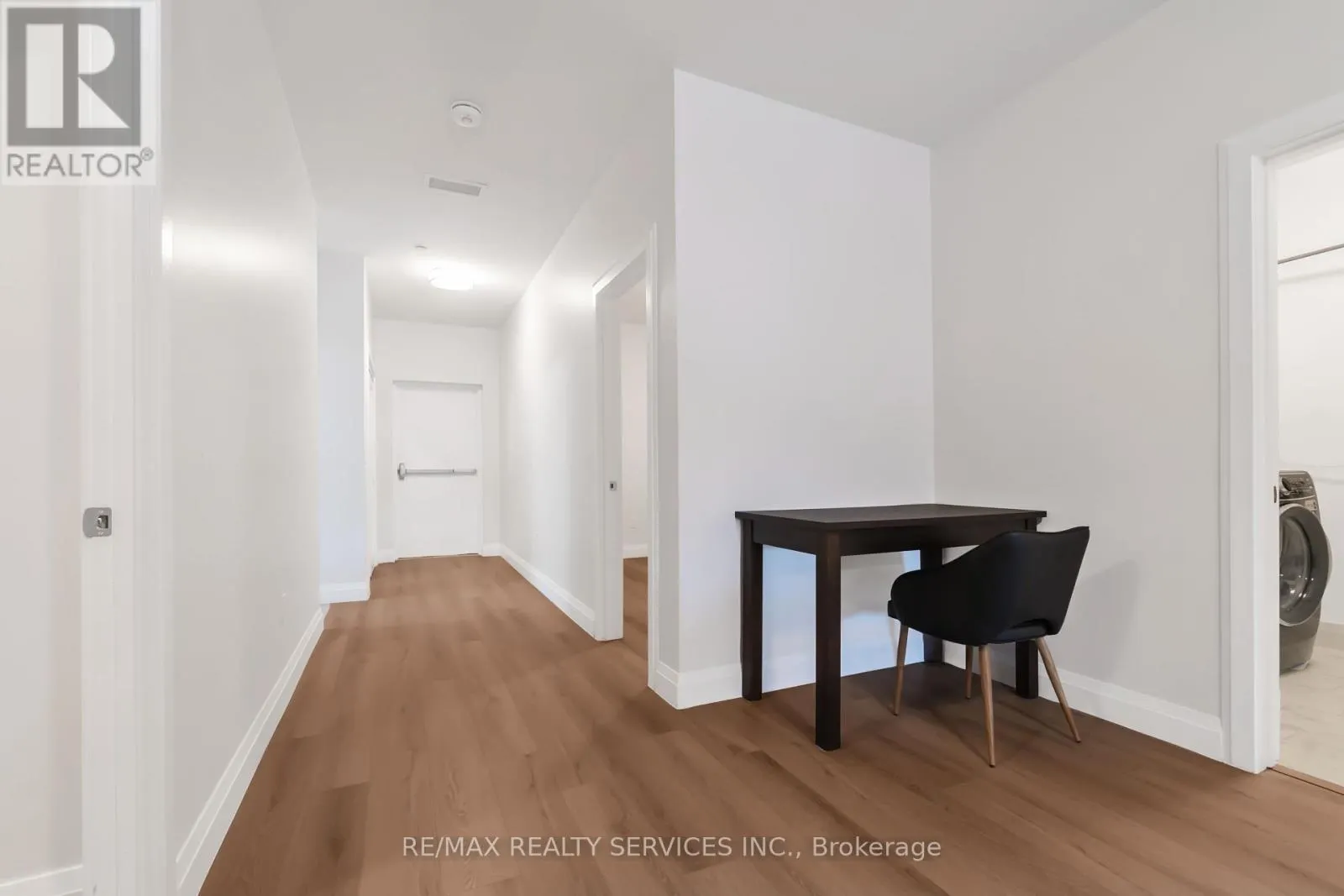 #5 - 30 DEAN PARK ROAD
