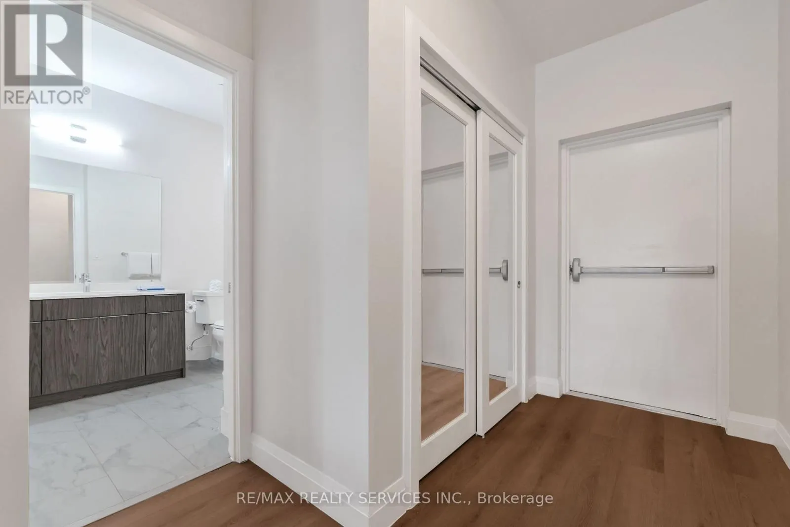 #5 - 30 DEAN PARK ROAD