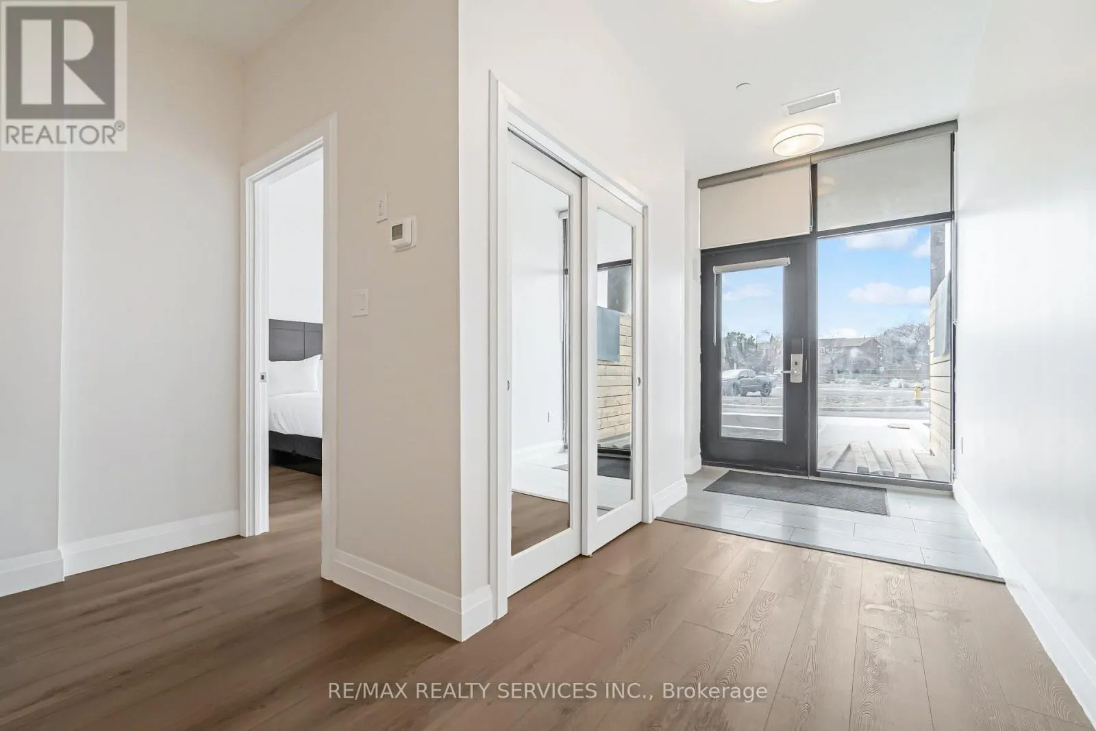#6 - 30 DEAN PARK ROAD