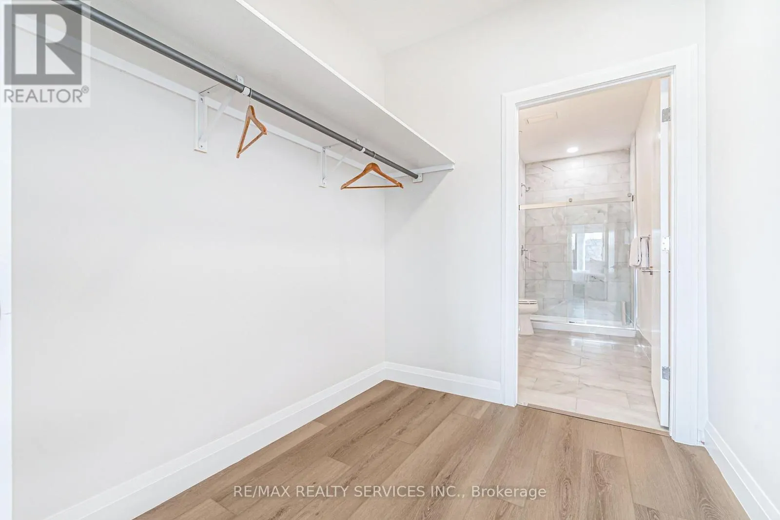 #6 - 30 DEAN PARK ROAD