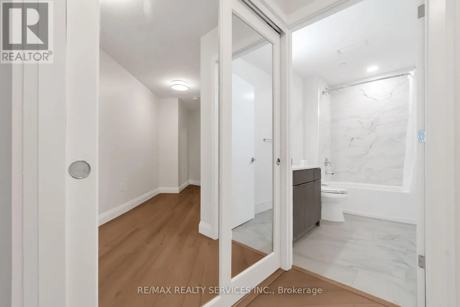 #7 - 30 DEAN PARK ROAD