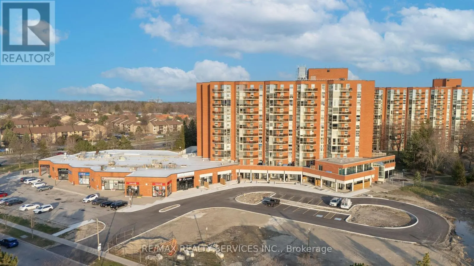 #7 - 30 DEAN PARK ROAD