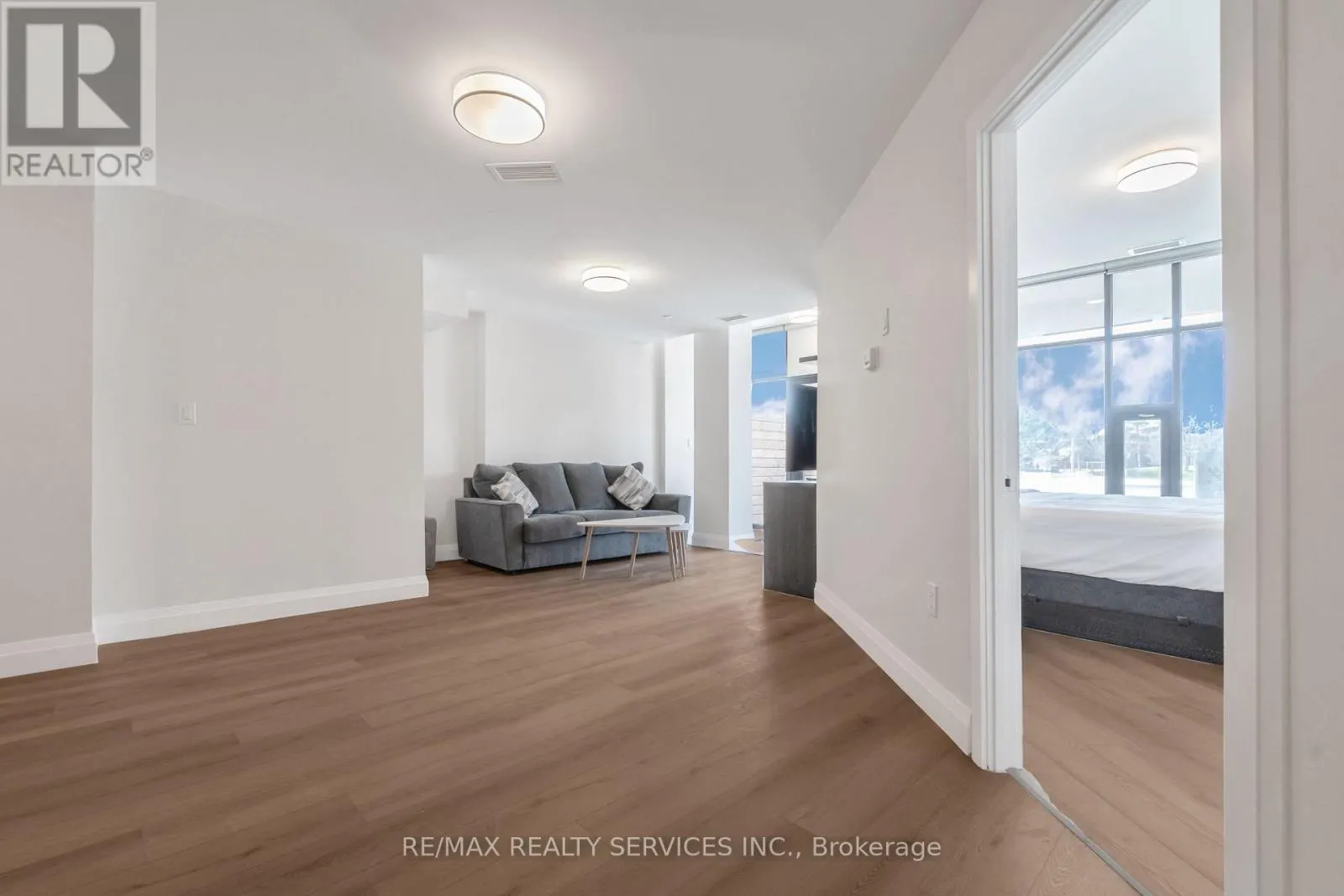 #7 - 30 DEAN PARK ROAD