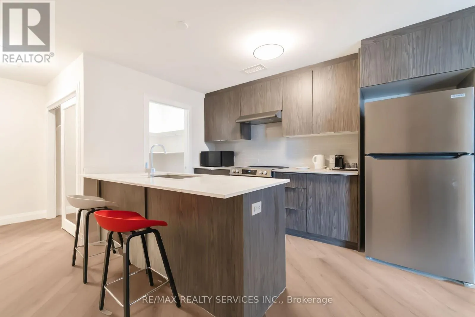 #7 - 30 DEAN PARK ROAD