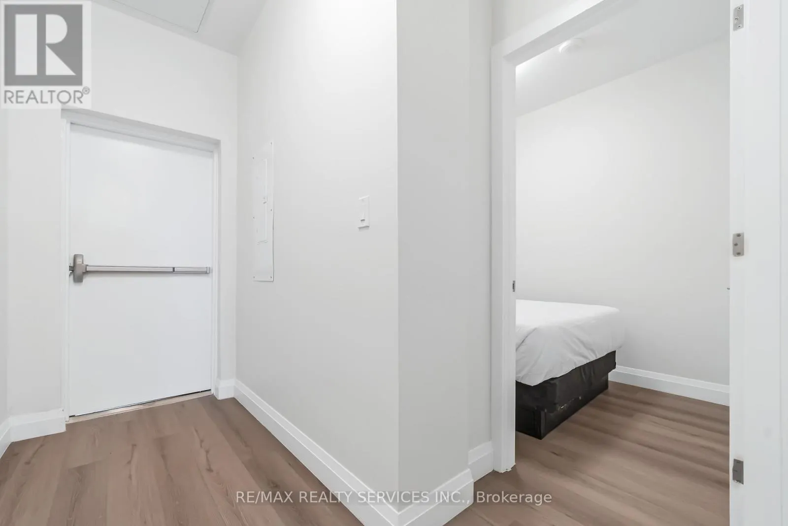#8 - 30 DEAN PARK ROAD