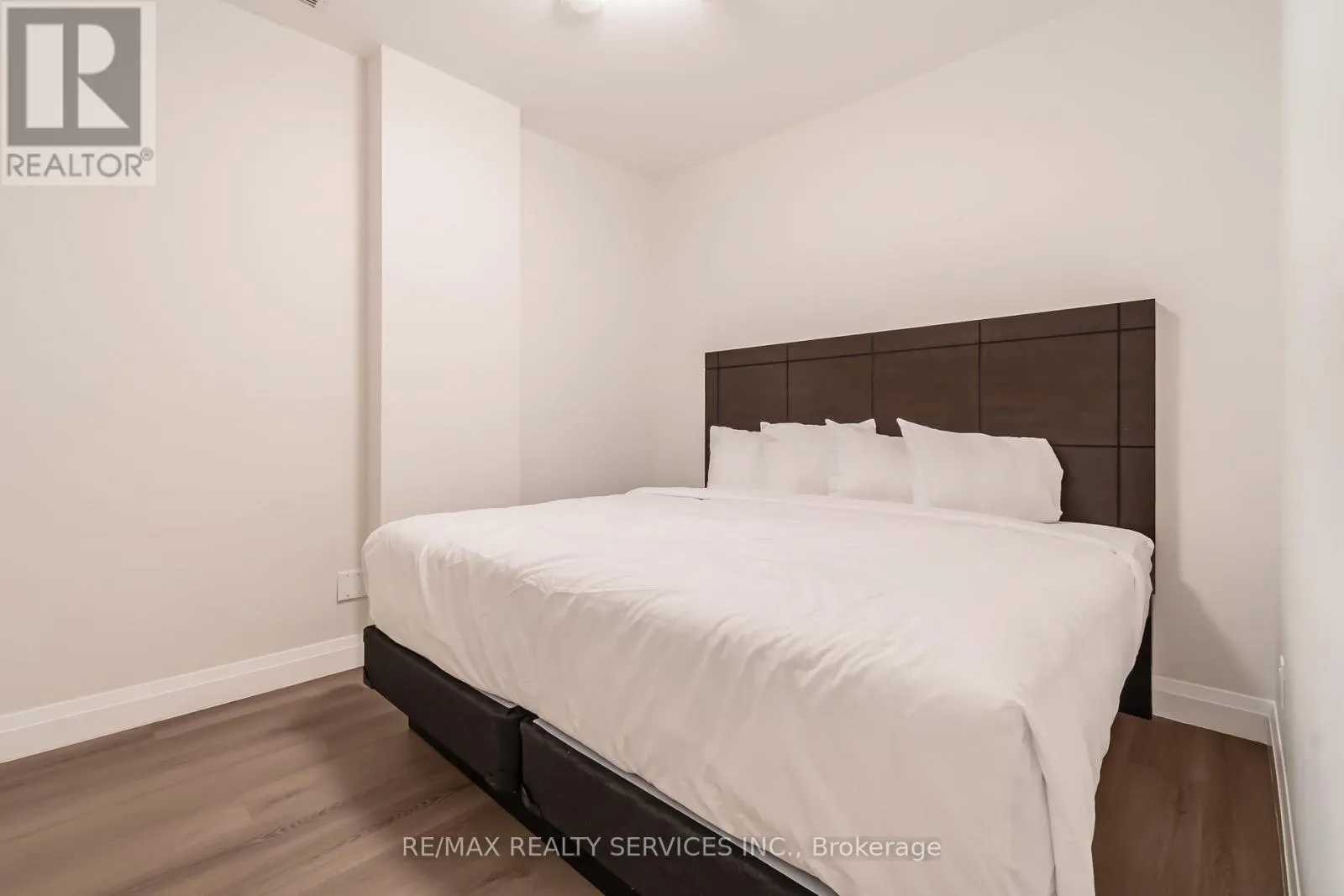 #9 - 30 DEAN PARK ROAD