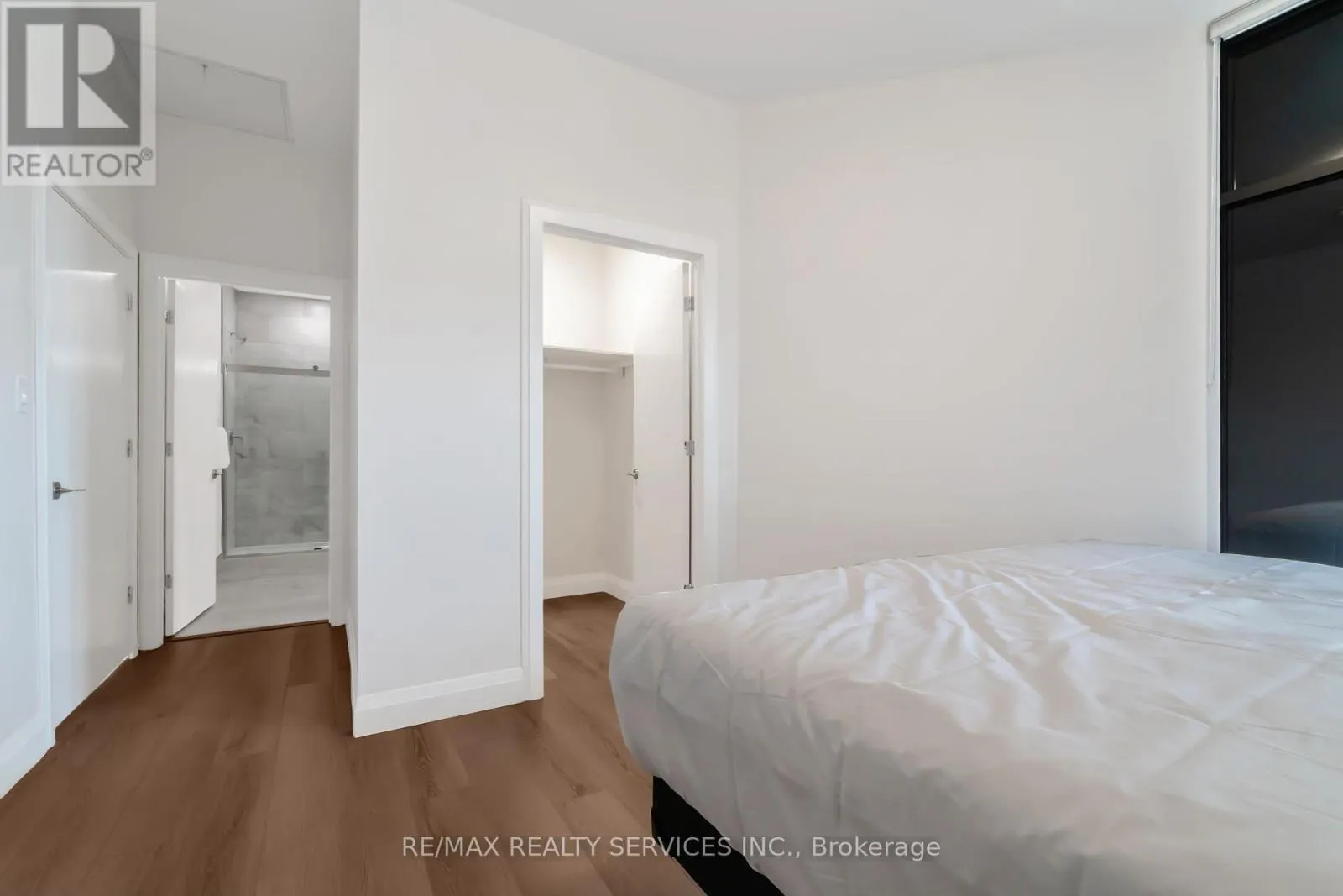 #9 - 30 DEAN PARK ROAD