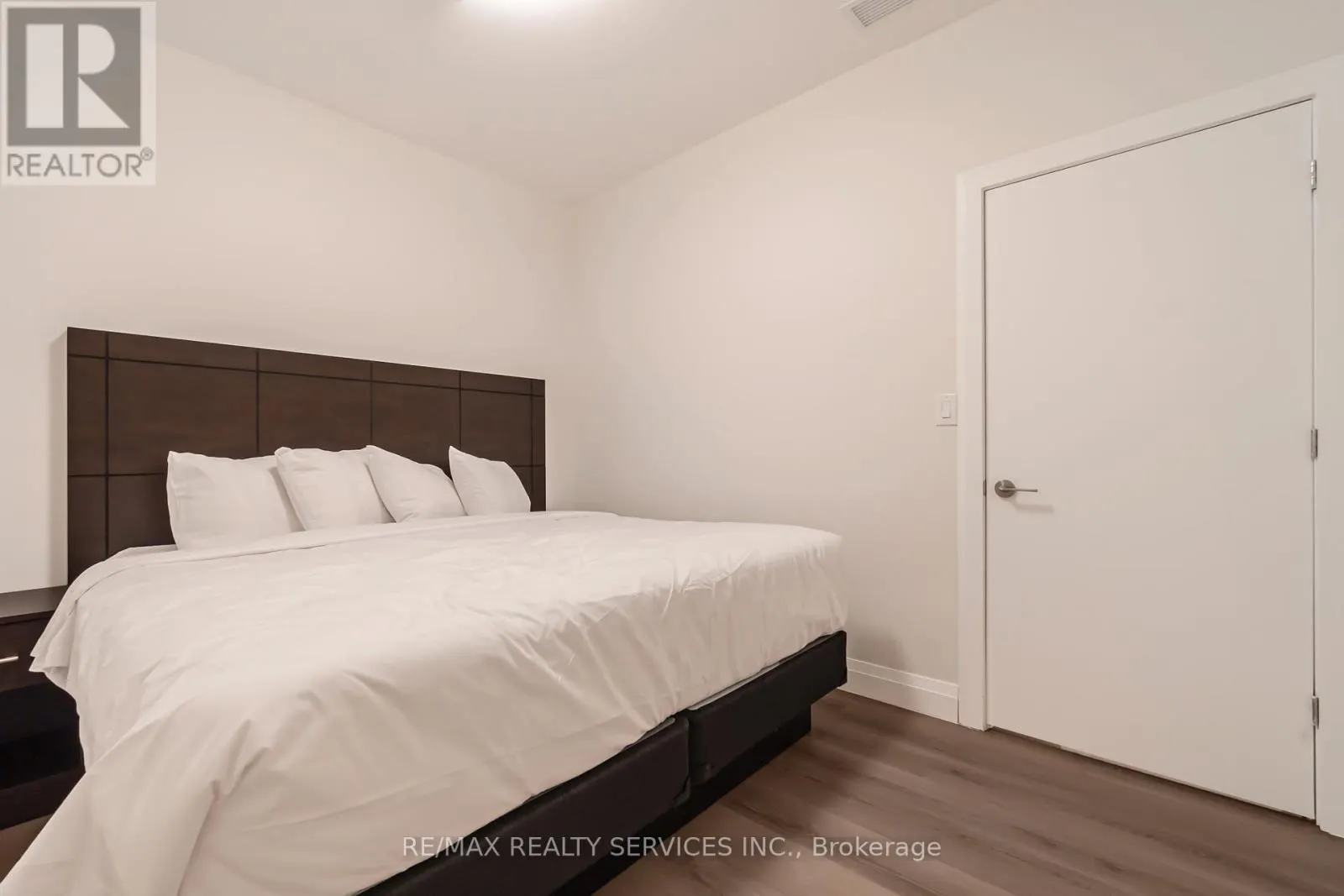 #9 - 30 DEAN PARK ROAD