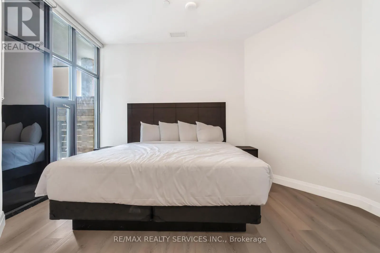 #9 - 30 DEAN PARK ROAD