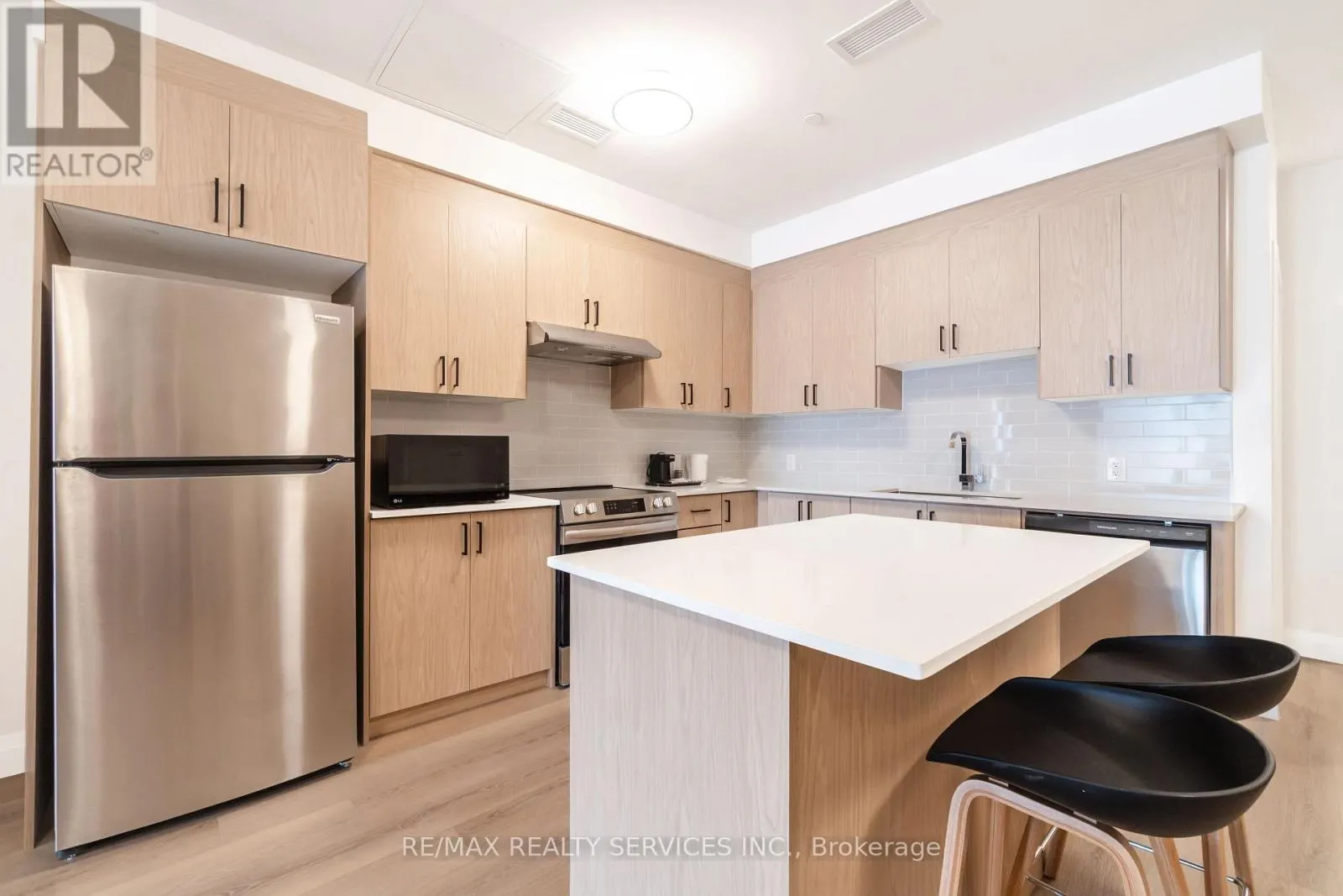 #9 - 30 DEAN PARK ROAD
