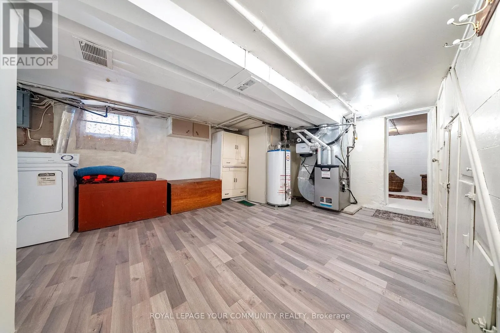 246 WESTLAKE AVENUE