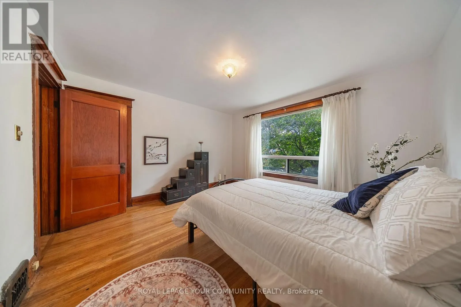 246 WESTLAKE AVENUE