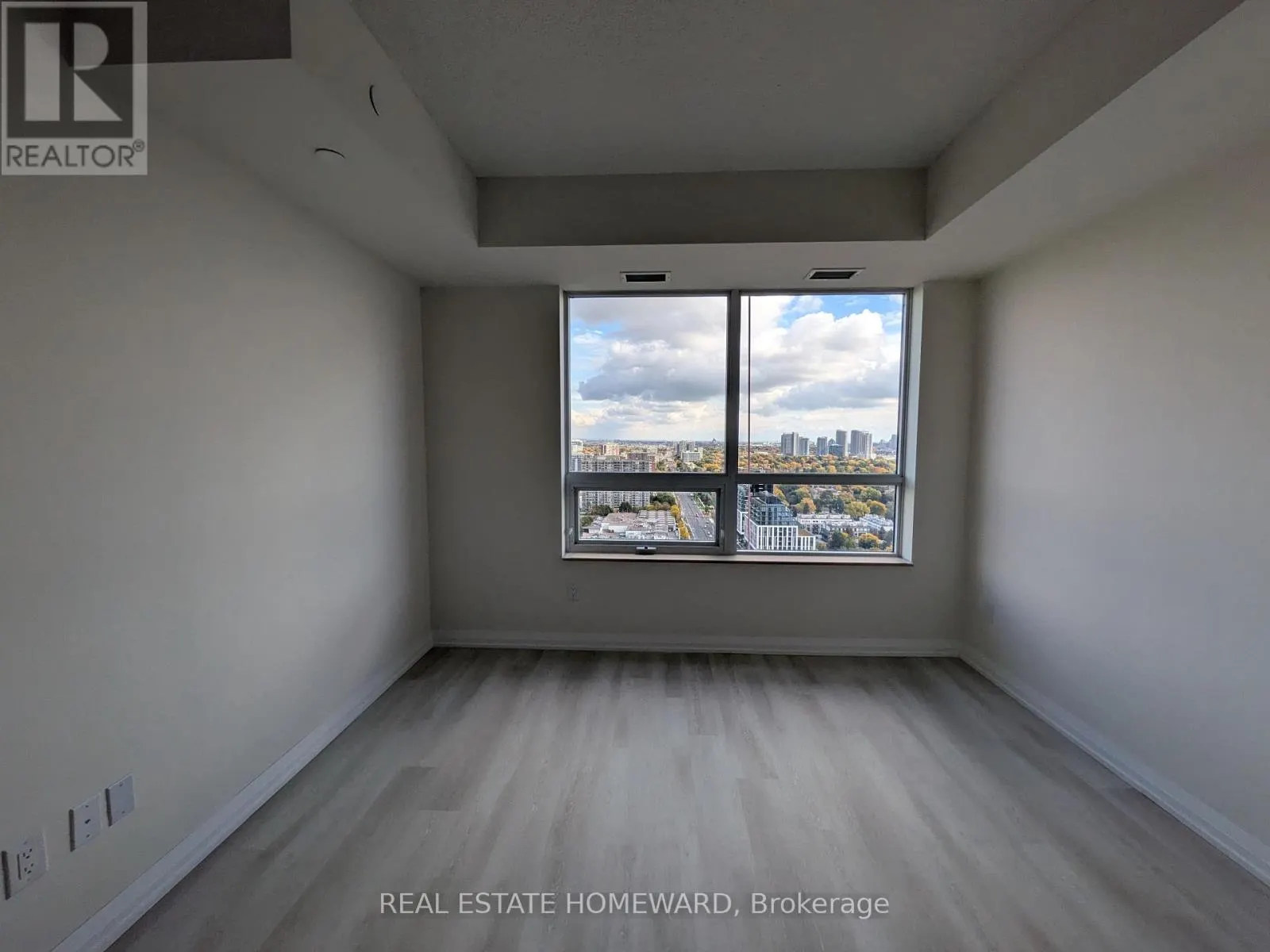 3270 SHEPPARD AVENUE E