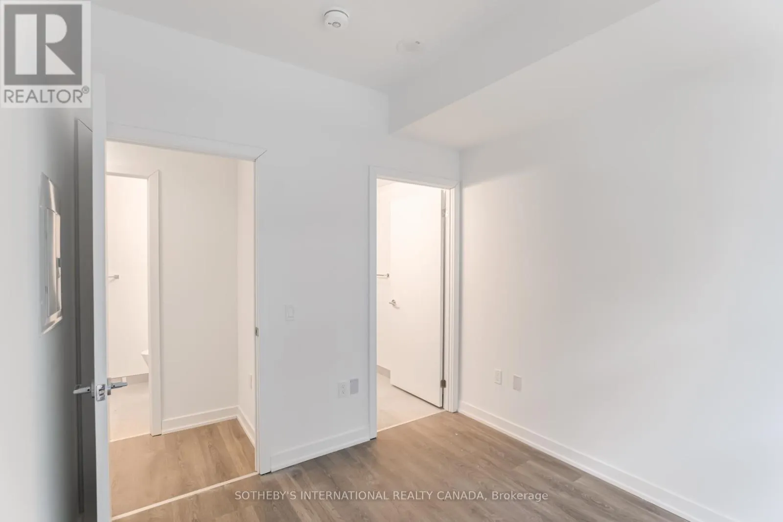 139 C - 1612 CHARLES STREET