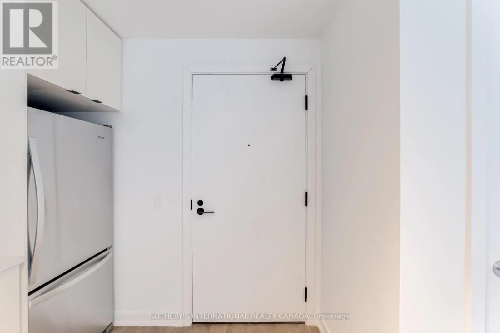 139 C - 1612 CHARLES STREET