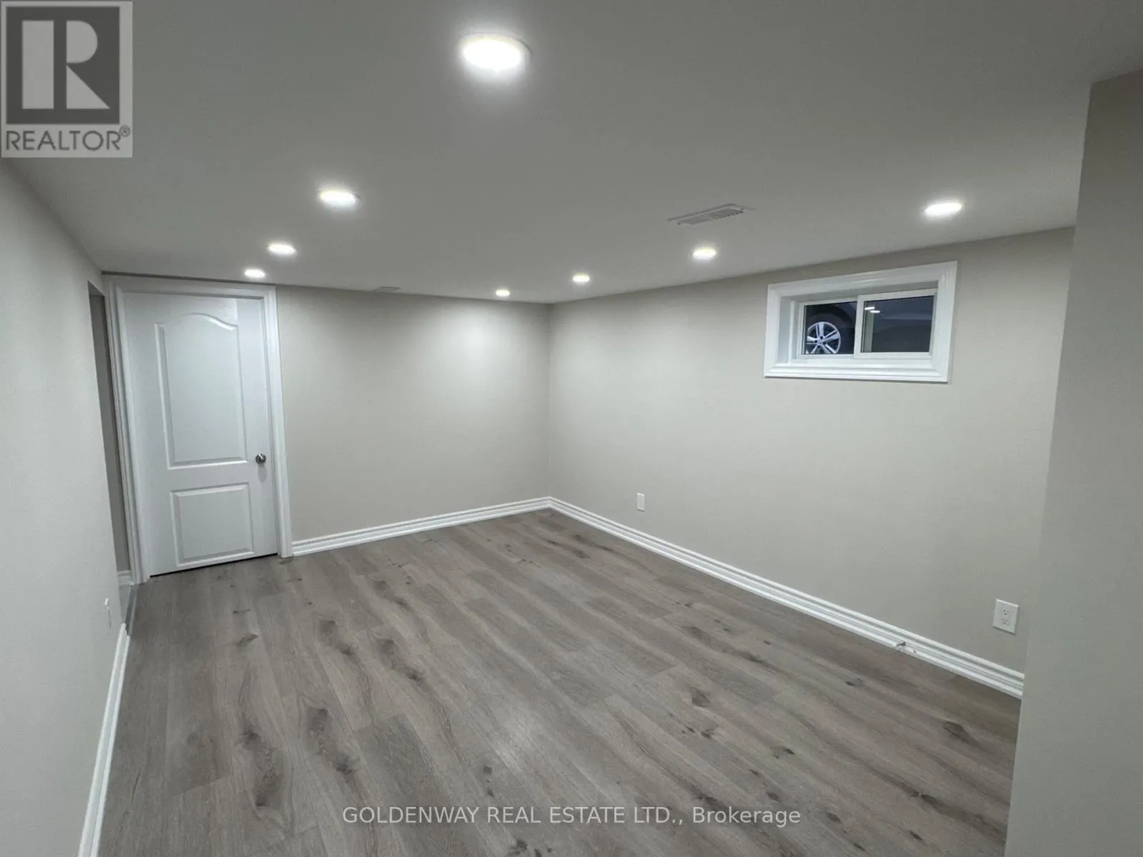1286 CEDAR STREET