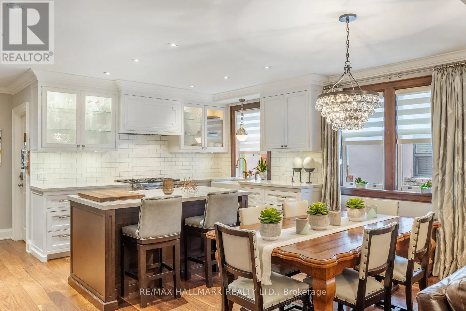 MAIN - 24 HAMMERSMITH AVENUE