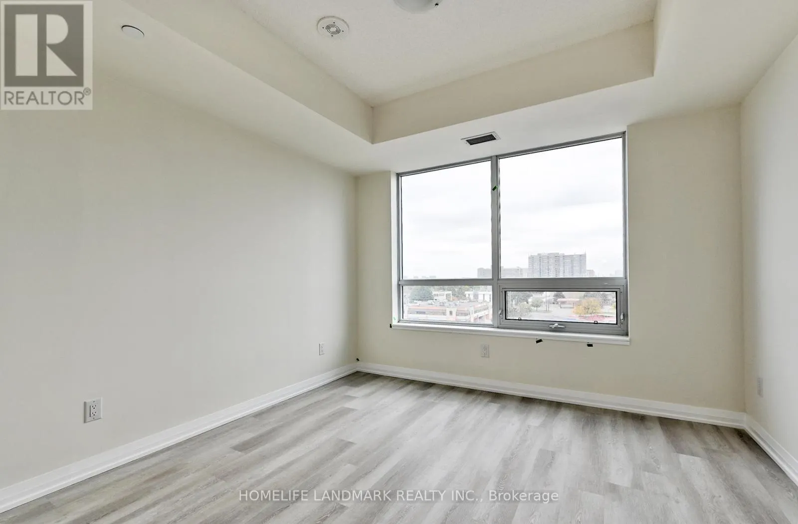 722 - 3270 SHEPPARD AVENUE E