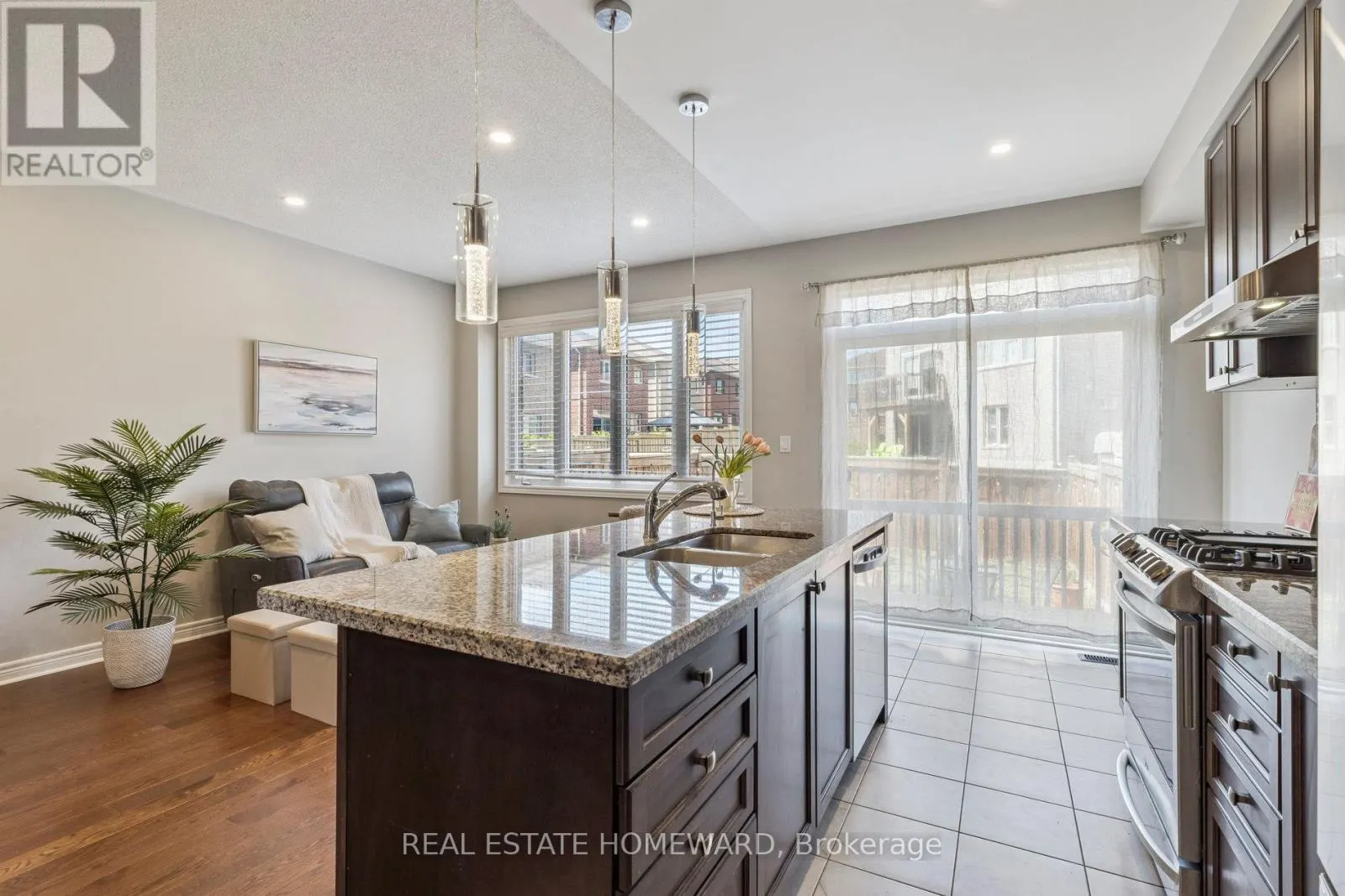 2612 CERISE MANOR