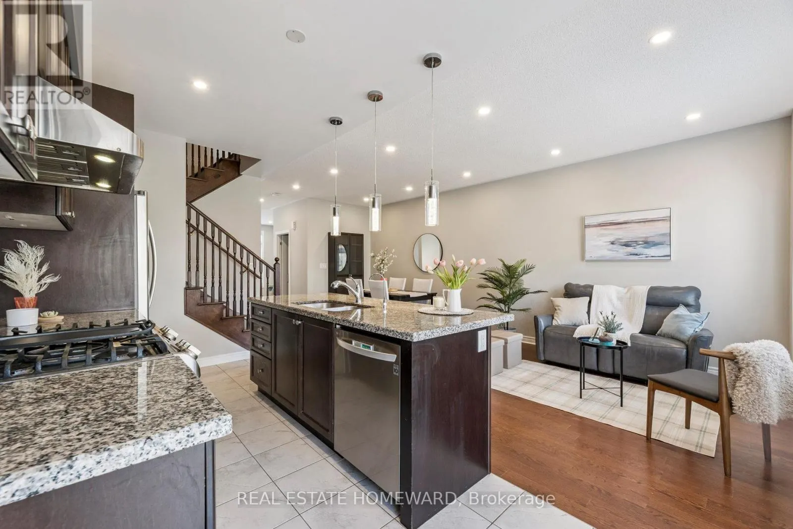 2612 CERISE MANOR